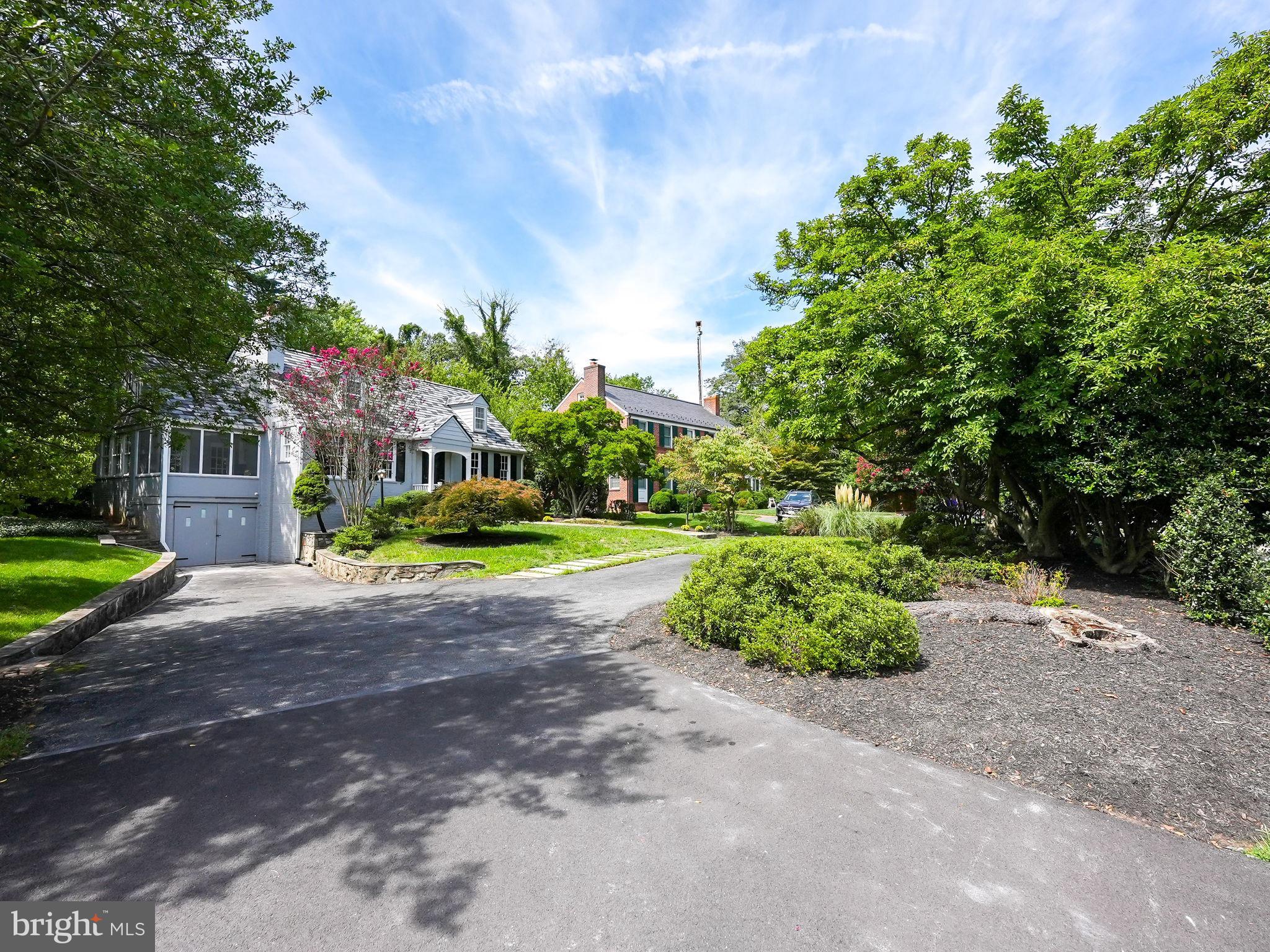3916 Military Rd