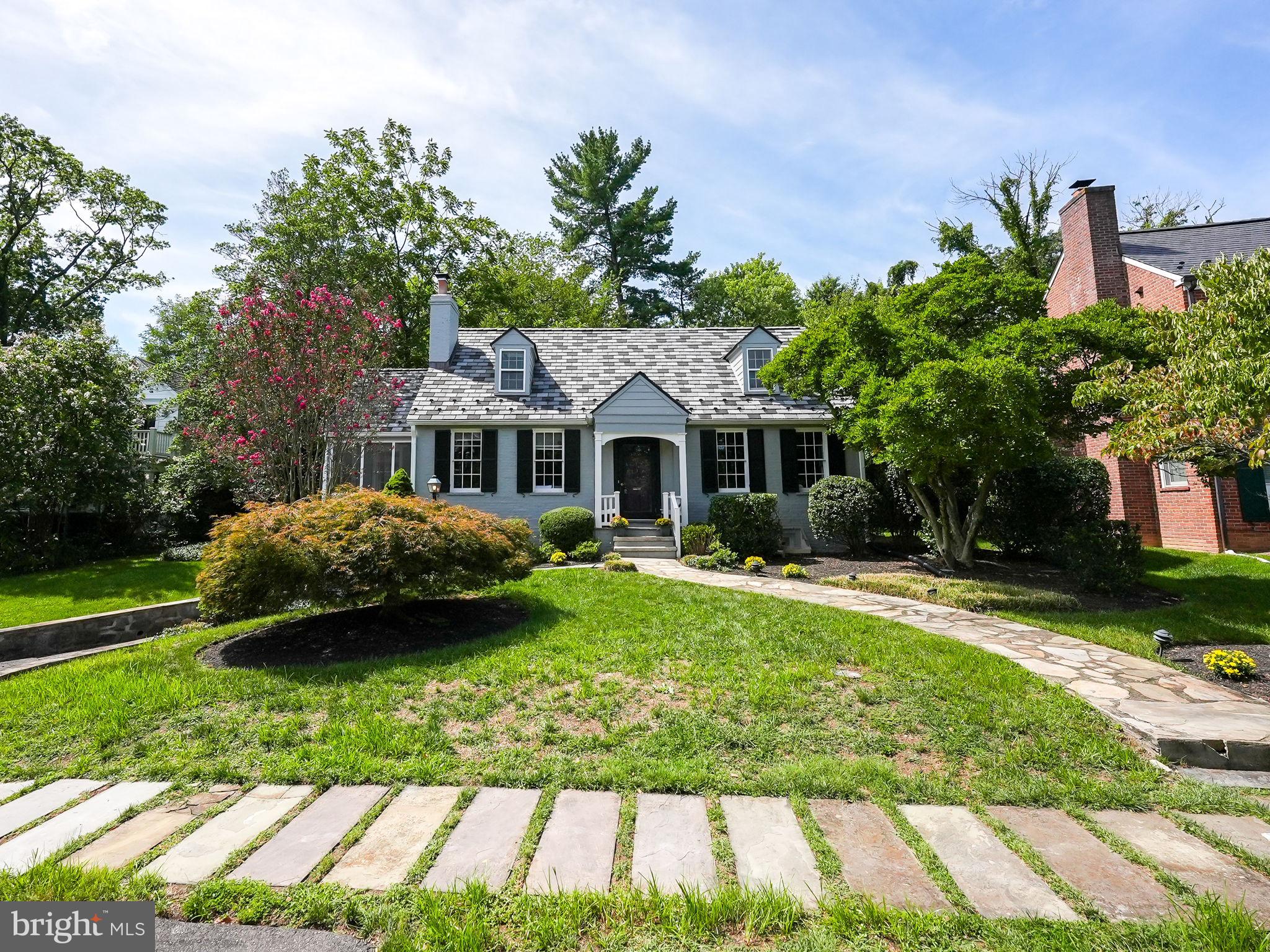 3916 Military Rd