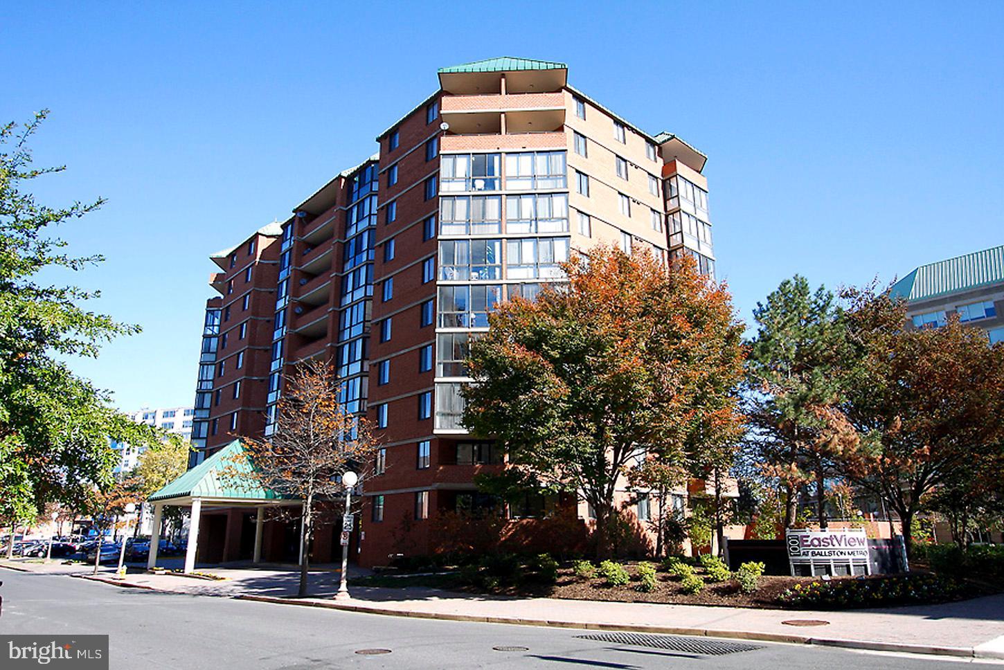 1001 N Randolph St #617