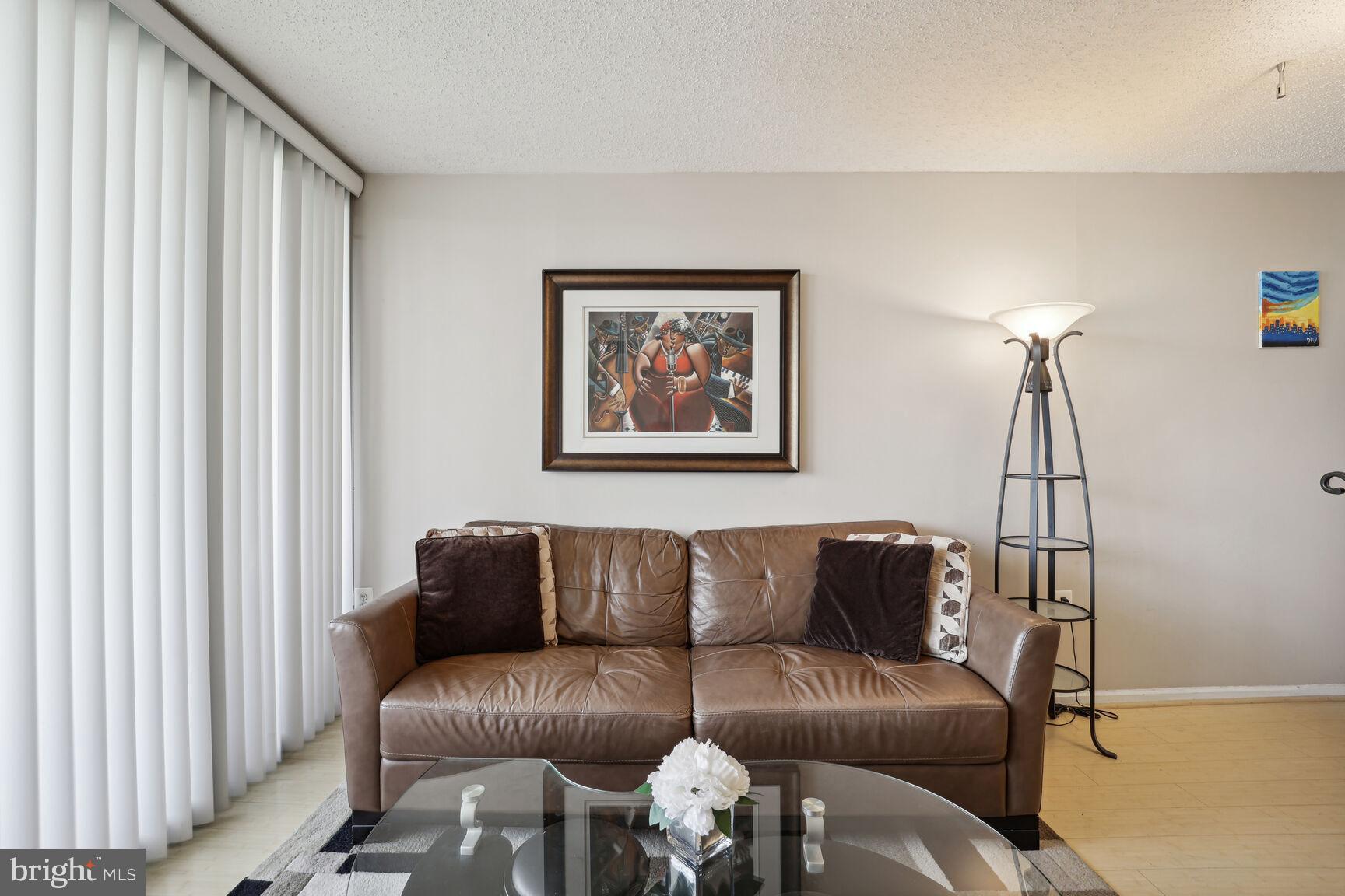 1001 N Randolph St #617