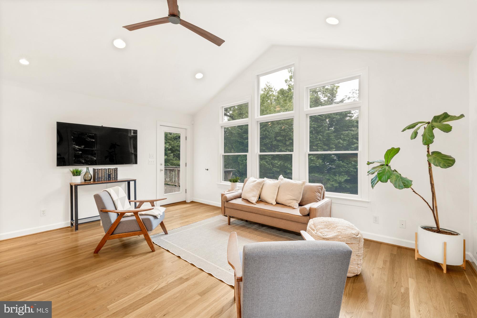 6234 22ND ROAD N