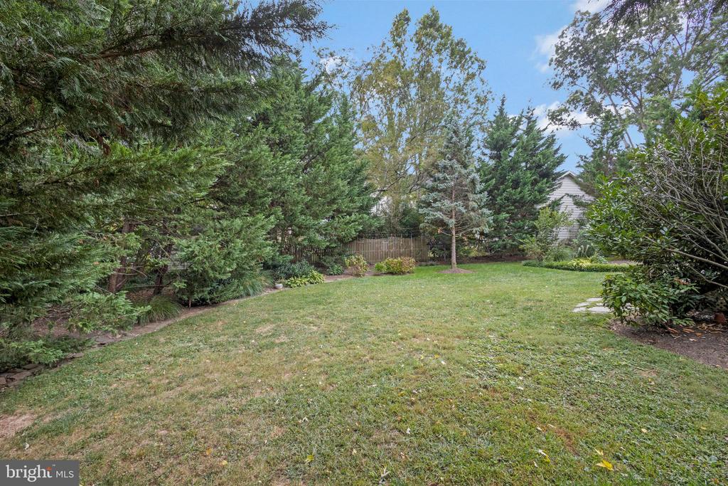 6234 22ND ROAD N