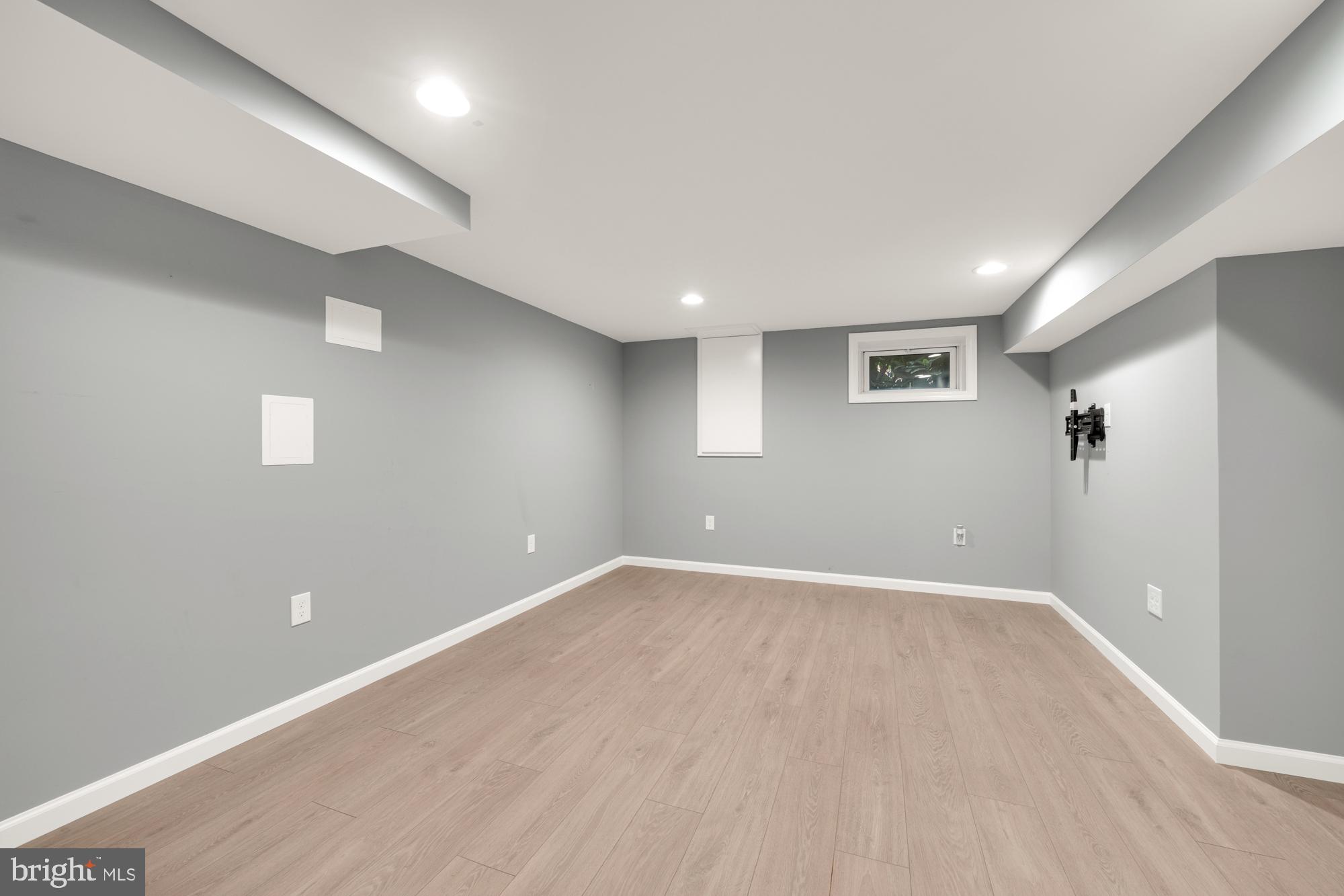 6234 22ND ROAD N