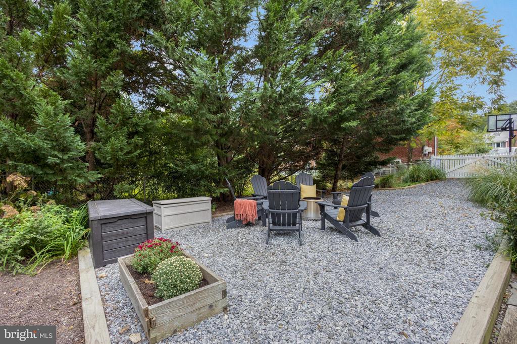 6234 22ND ROAD N
