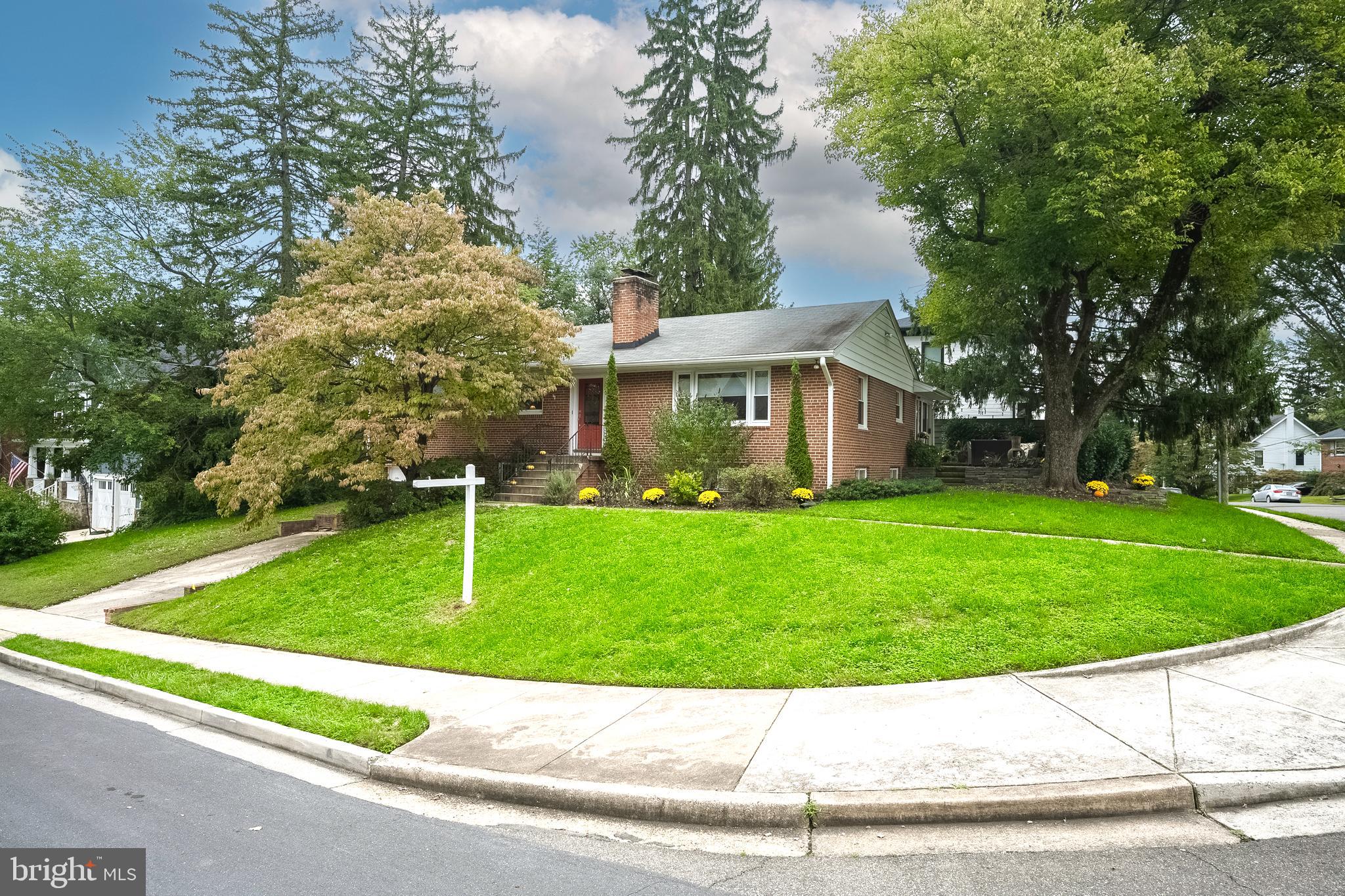 5546 32nd St N