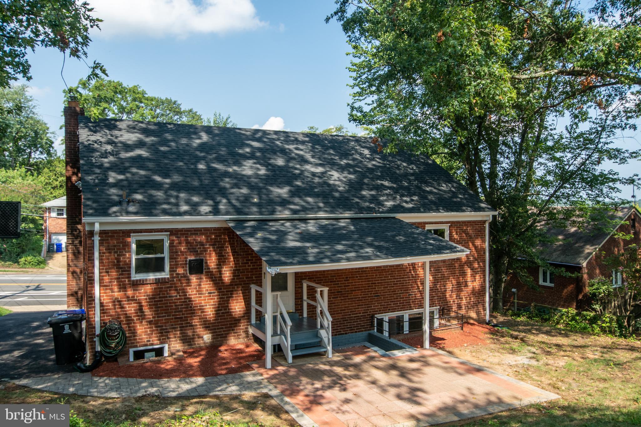 909 N MCKINLEY ROAD