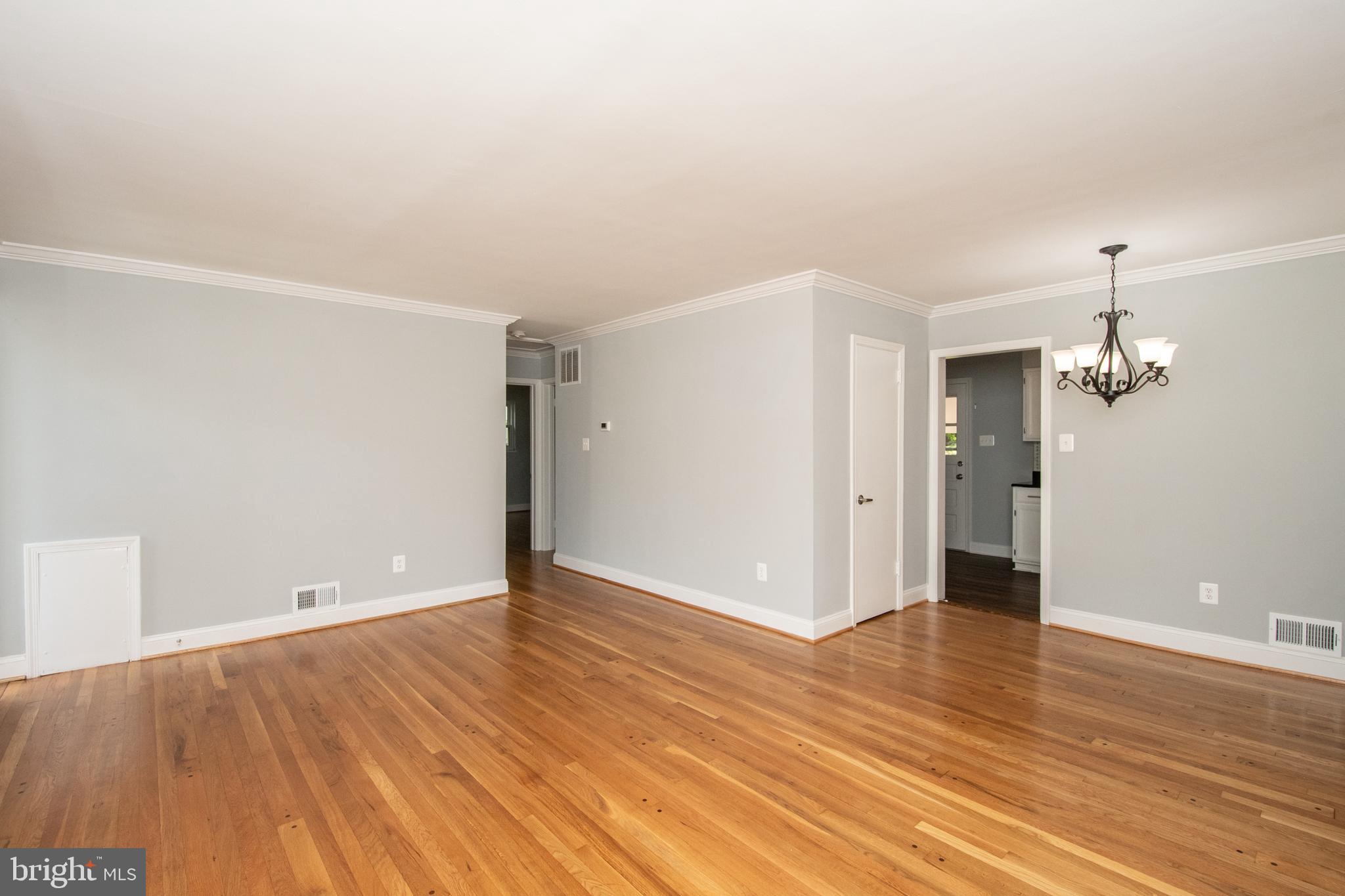 909 N MCKINLEY ROAD