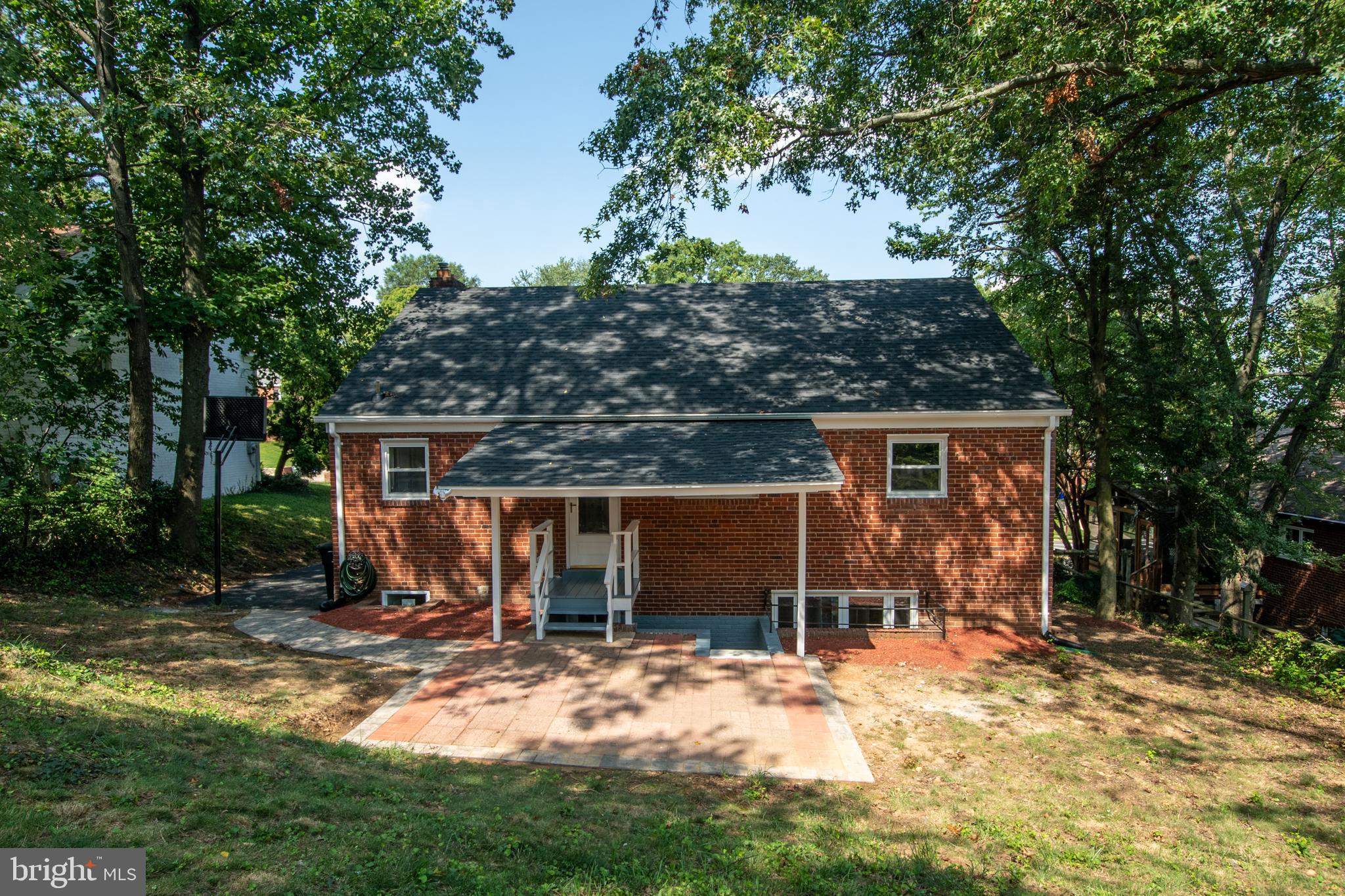 909 N MCKINLEY ROAD