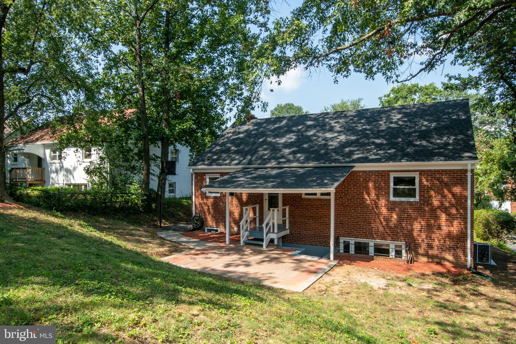 909 N MCKINLEY ROAD