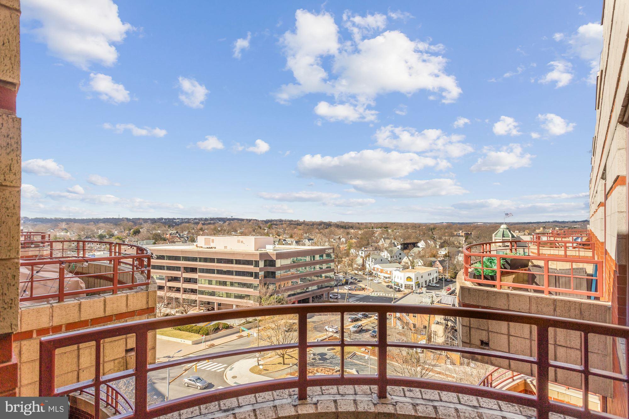 2400 CLARENDON BLVD #PH01