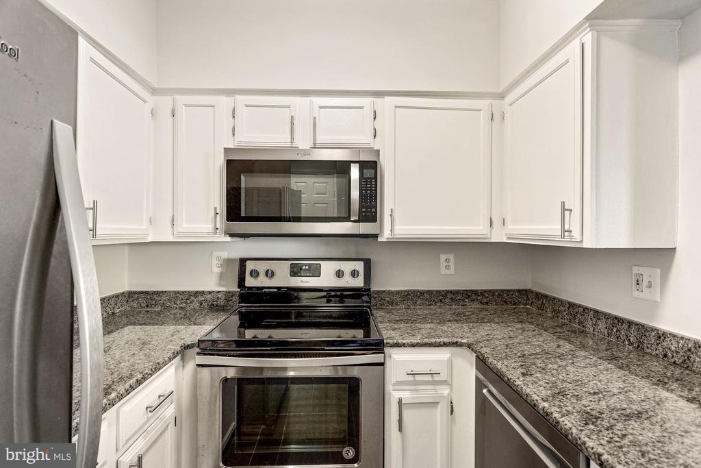 2400 CLARENDON BLVD #PH01