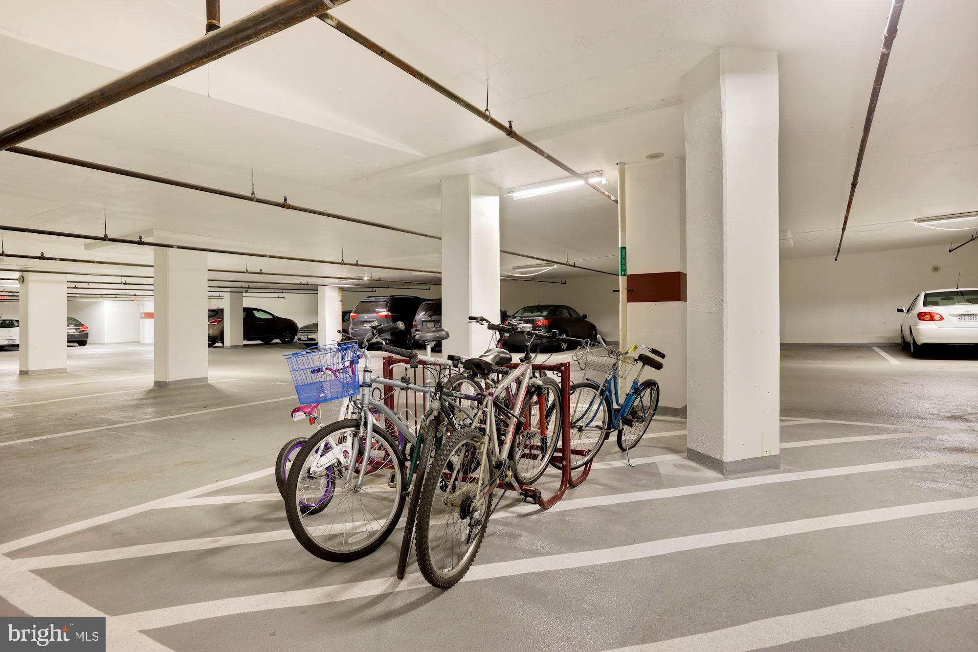 2400 CLARENDON BLVD #PH01