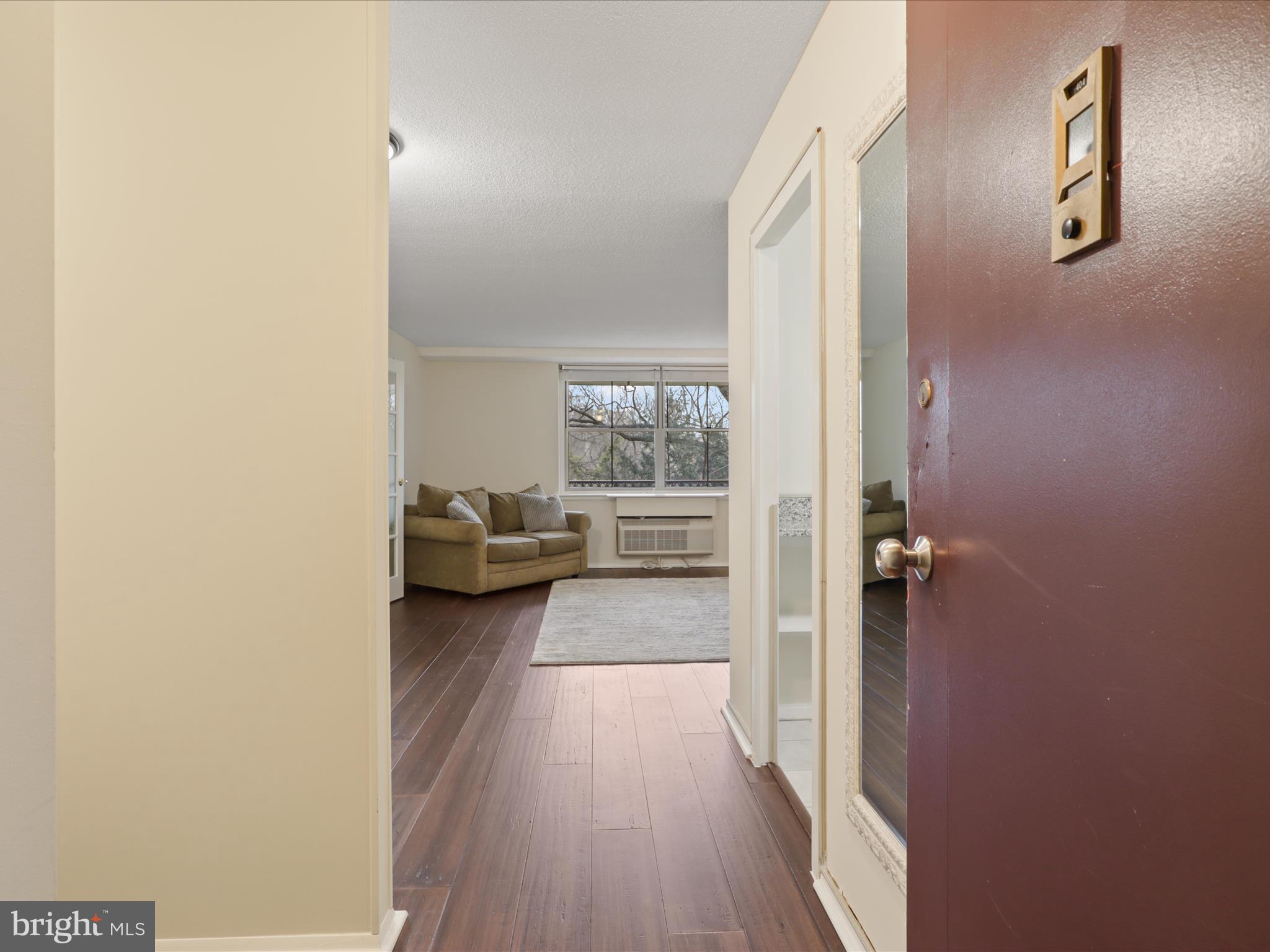 2030 ADAMS STREET 404