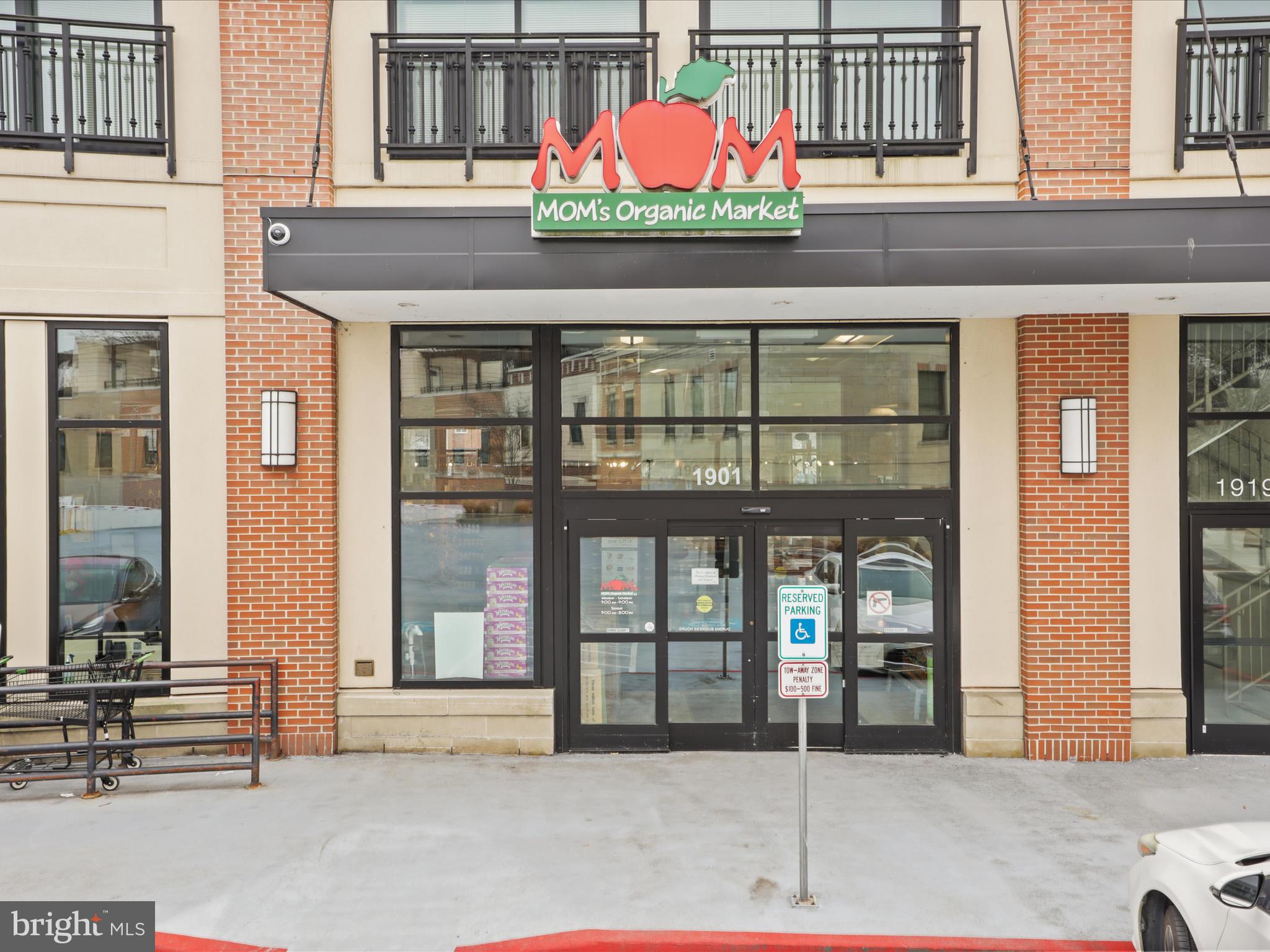 2030 ADAMS STREET 404