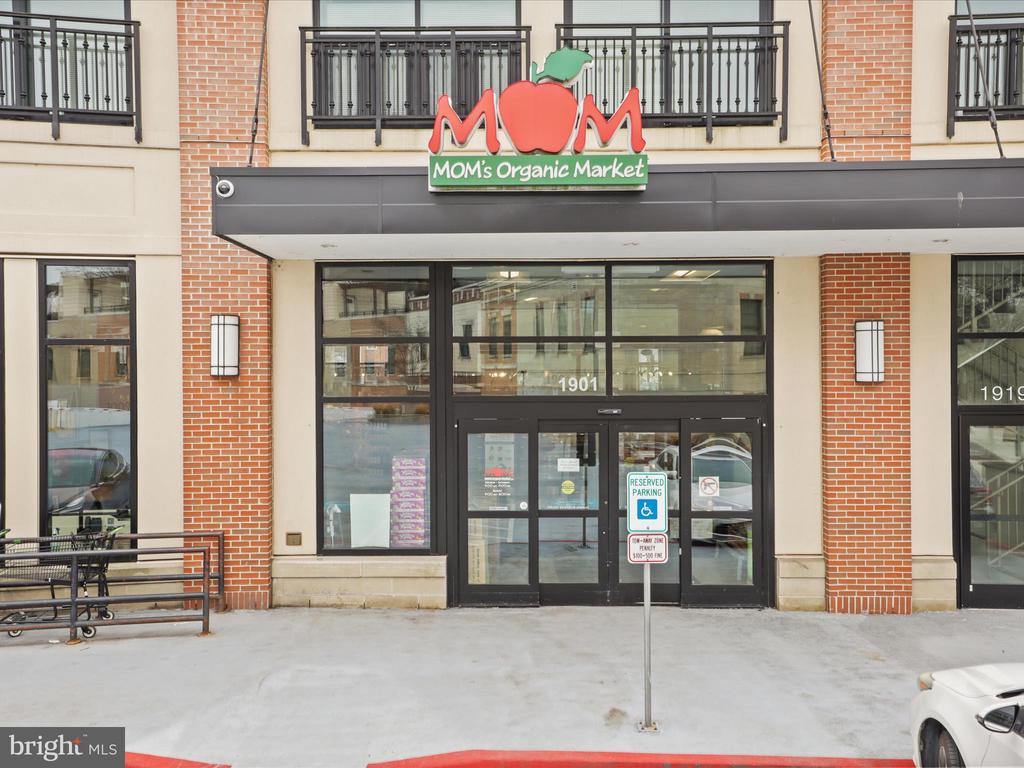2030 ADAMS STREET 404