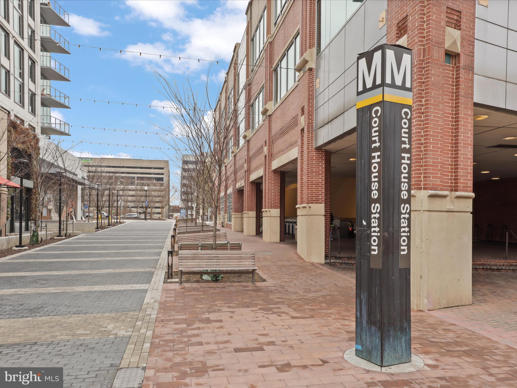 2030 ADAMS STREET 404