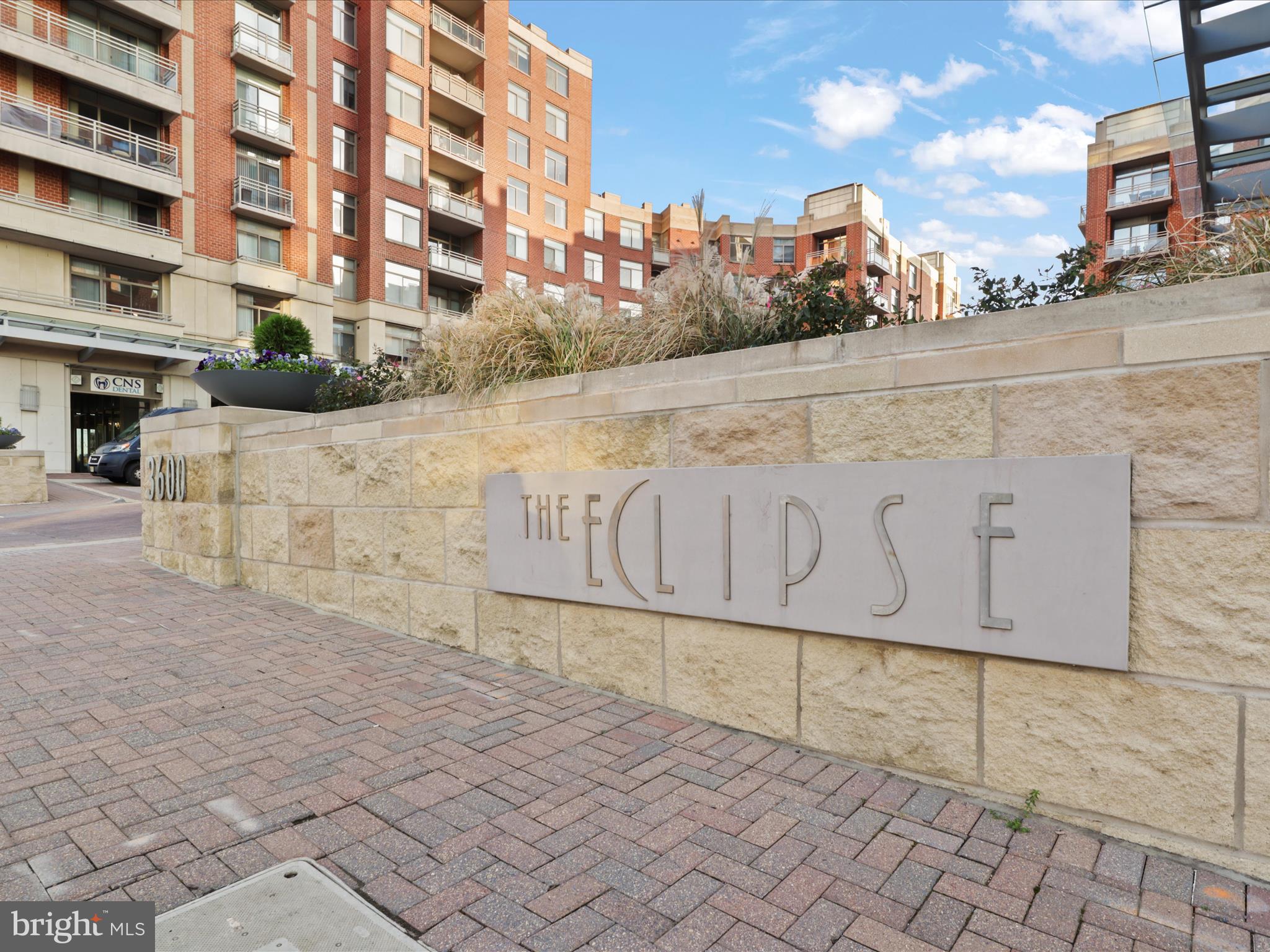3600 S GLEBE RD #206W