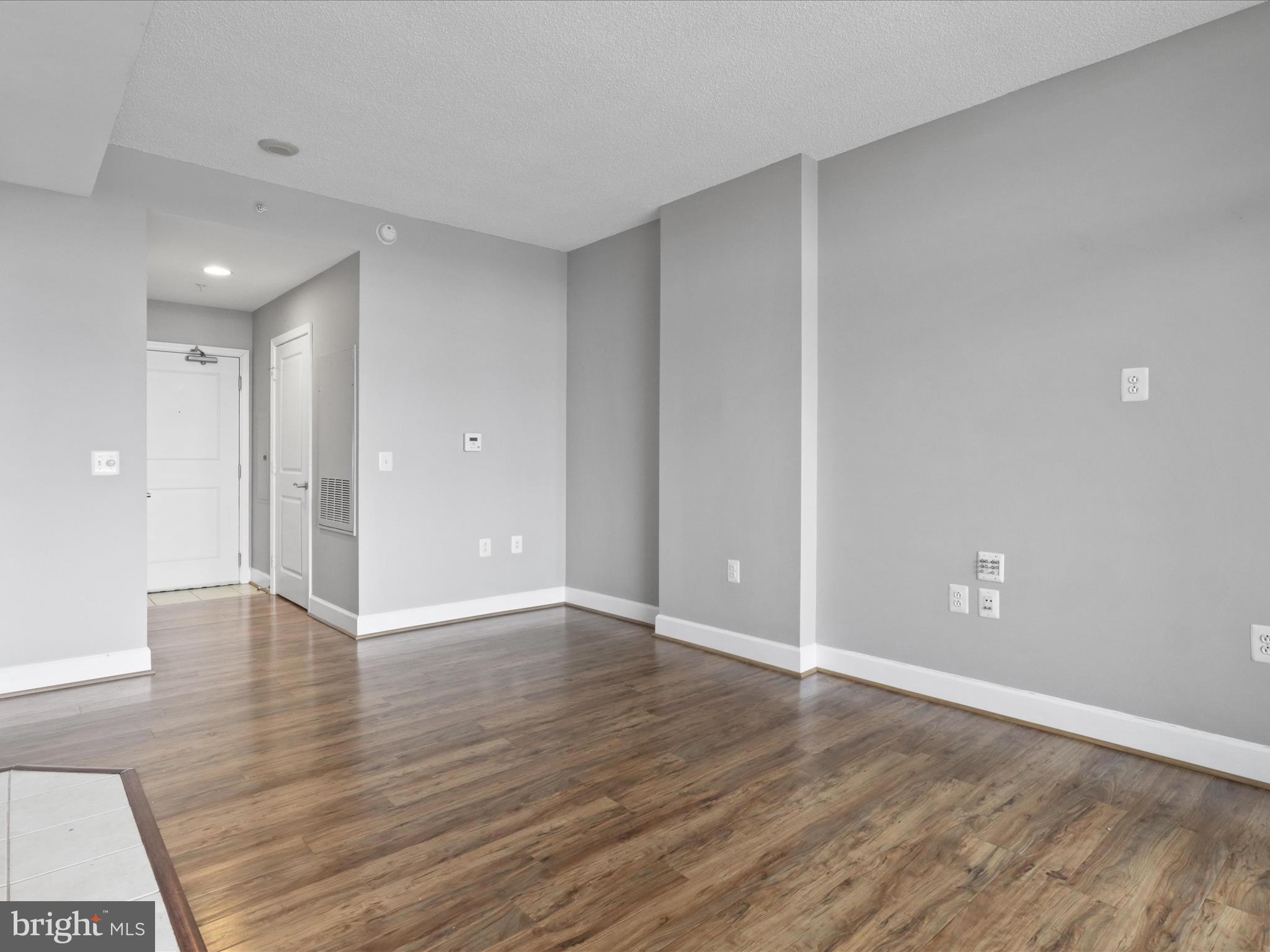 3600 S GLEBE RD #206W
