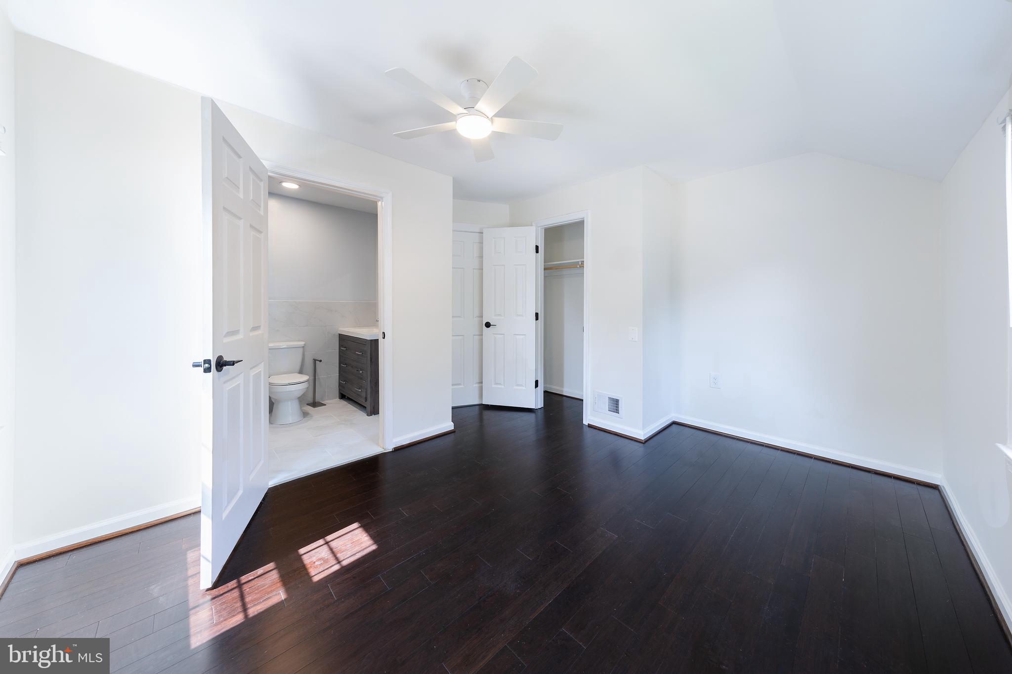 2822 Lorcom Ln