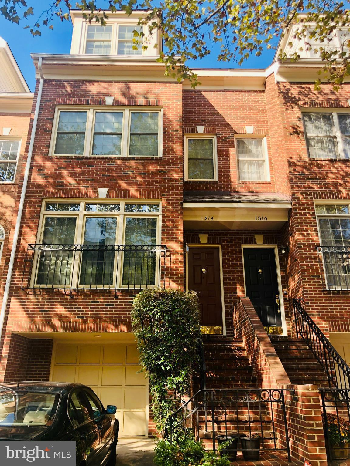 1514 N COLONIAL TER