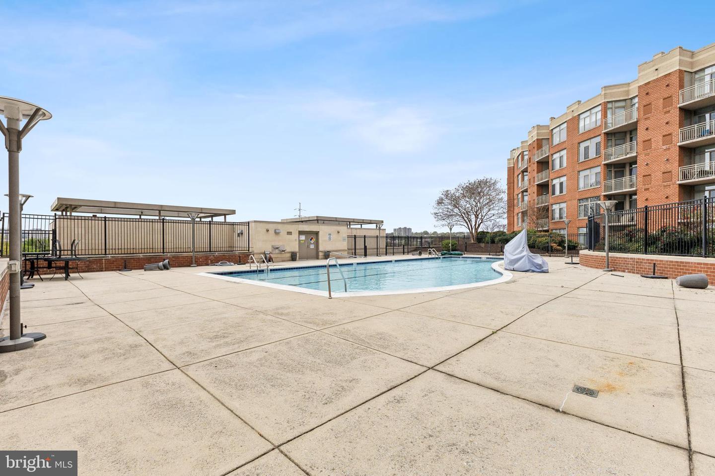 3600 S Glebe Rd #427w