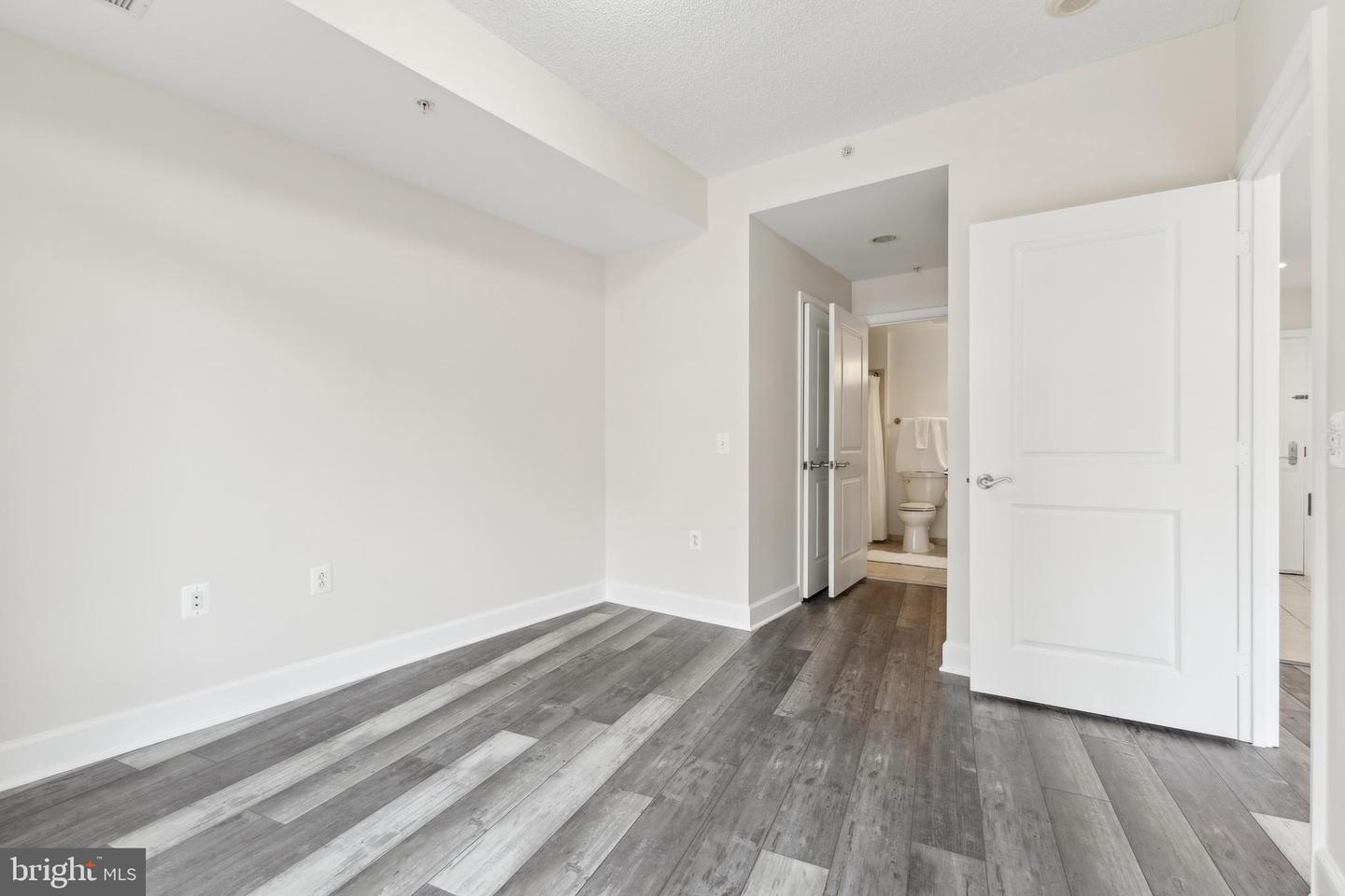 3600 S Glebe Rd #427w