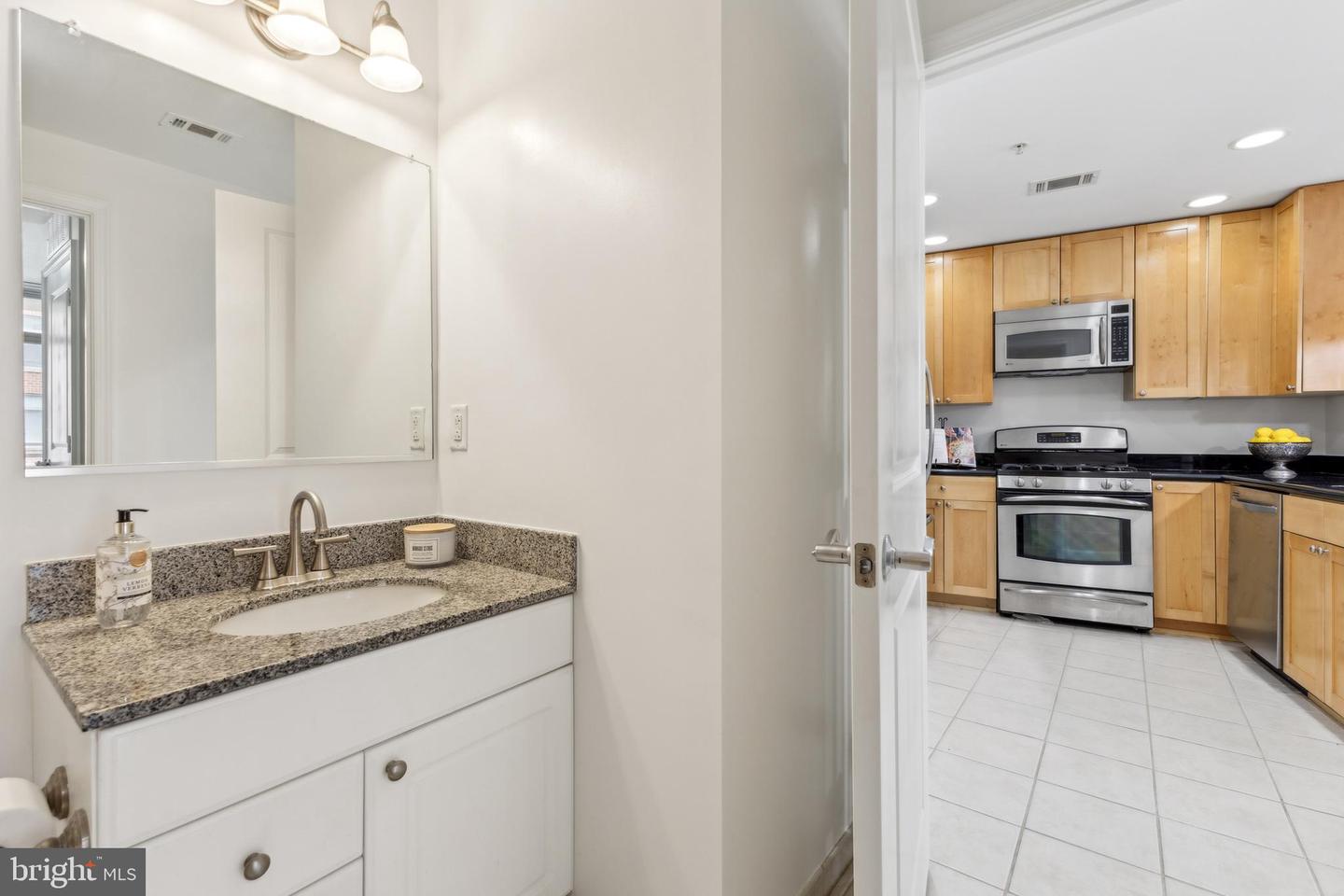 3600 S Glebe Rd #427w