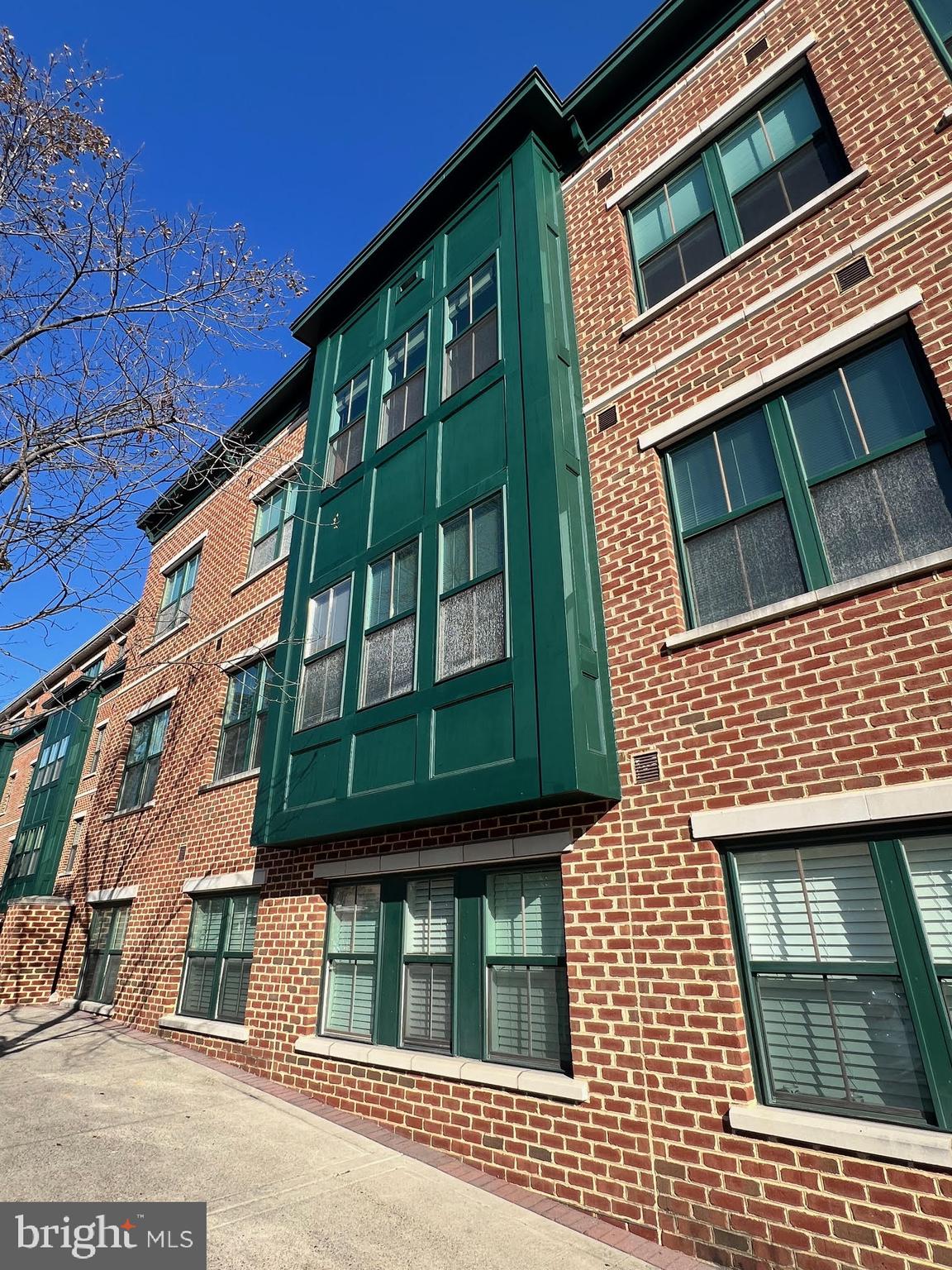 2101 N MONROE ST #204