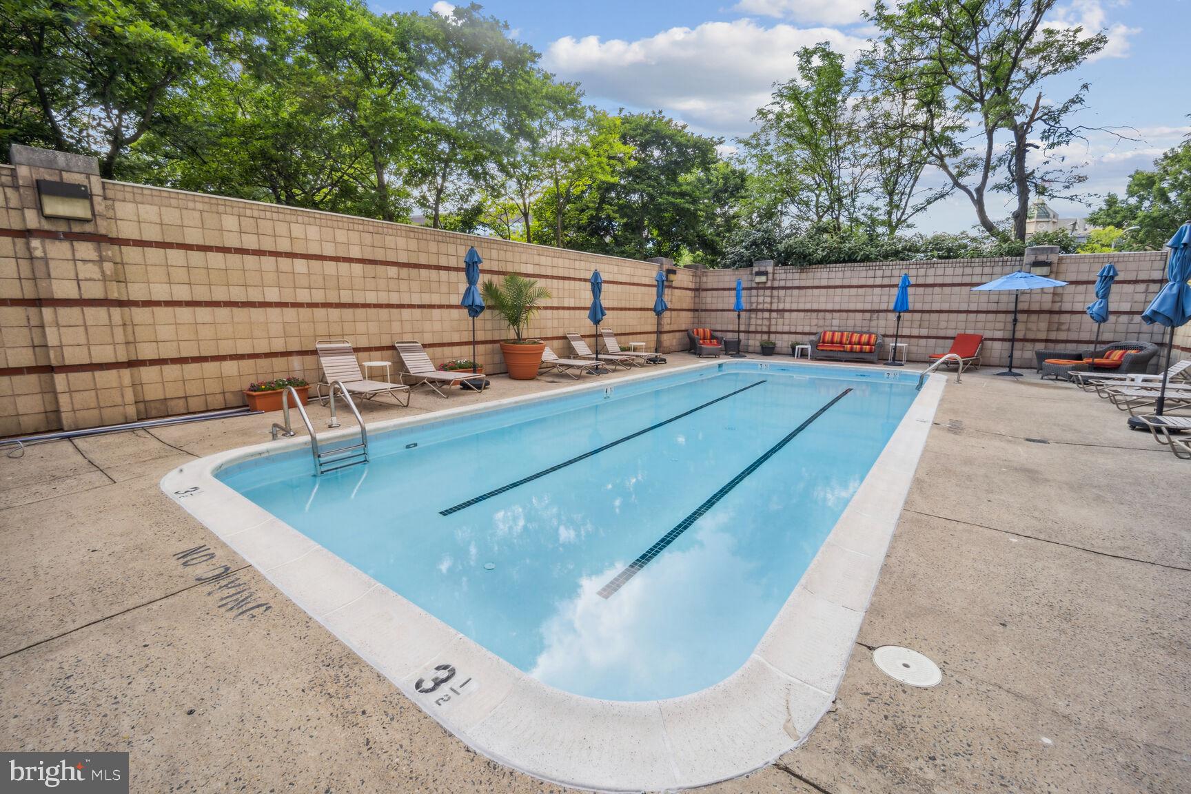 2400 Clarendon Blvd #809