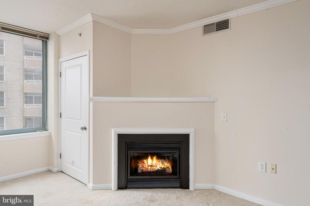 851 N Glebe Rd #1407