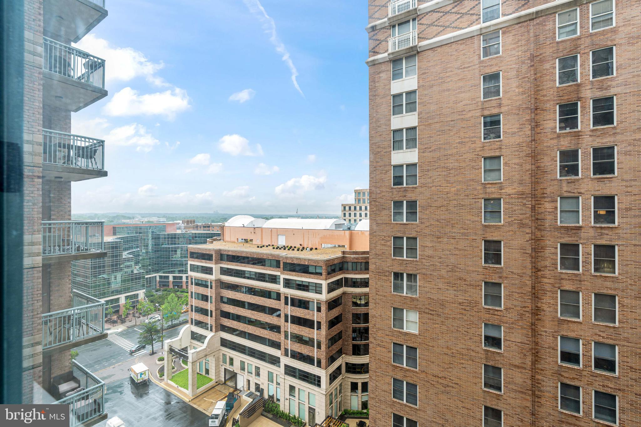 851 N Glebe Rd #1407