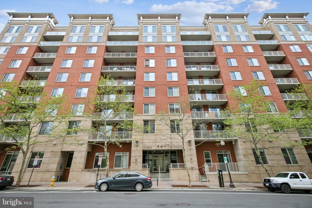 820 N POLLARD ST #203