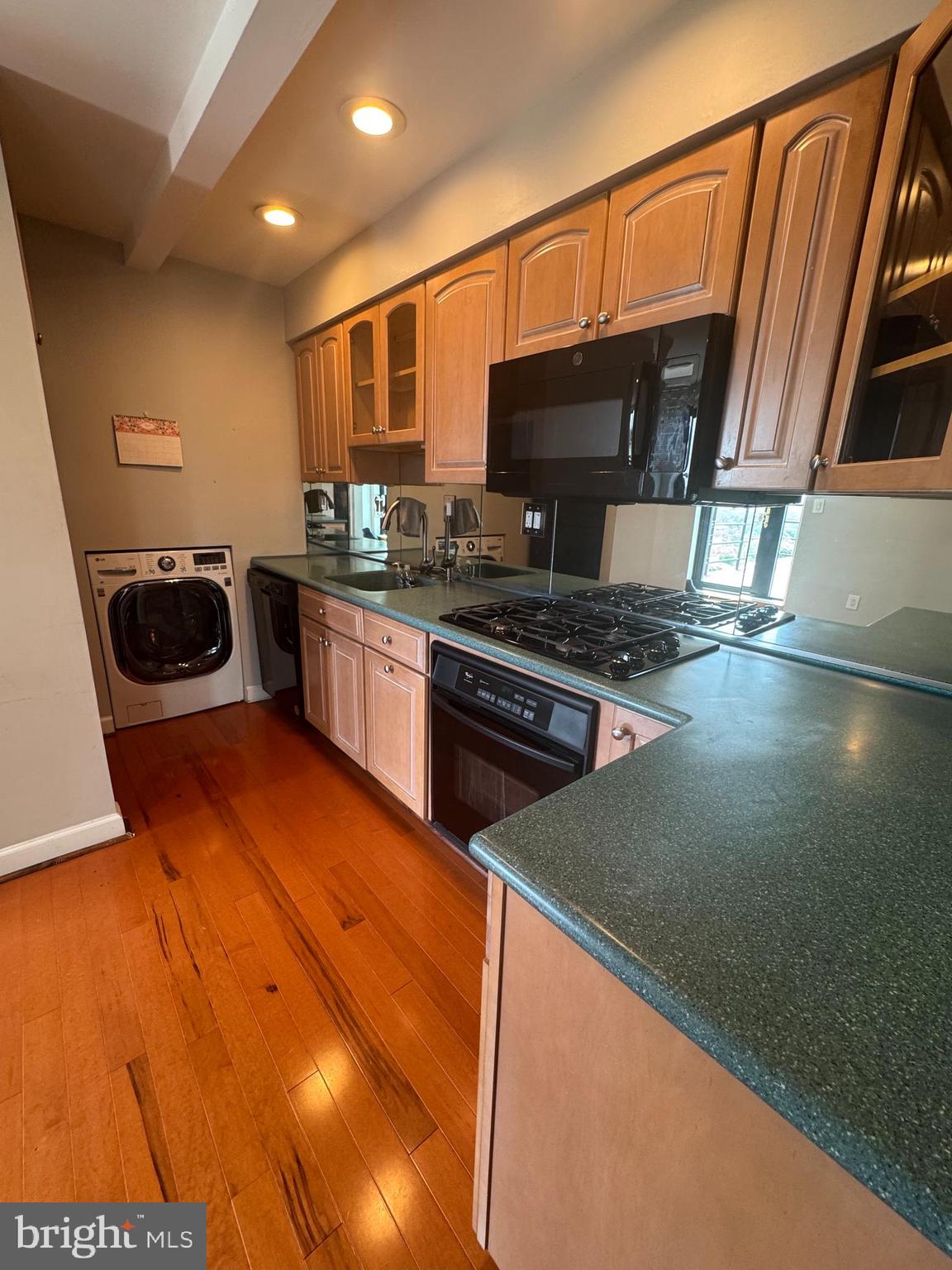 1021 ARLINGTON BLVD #1301