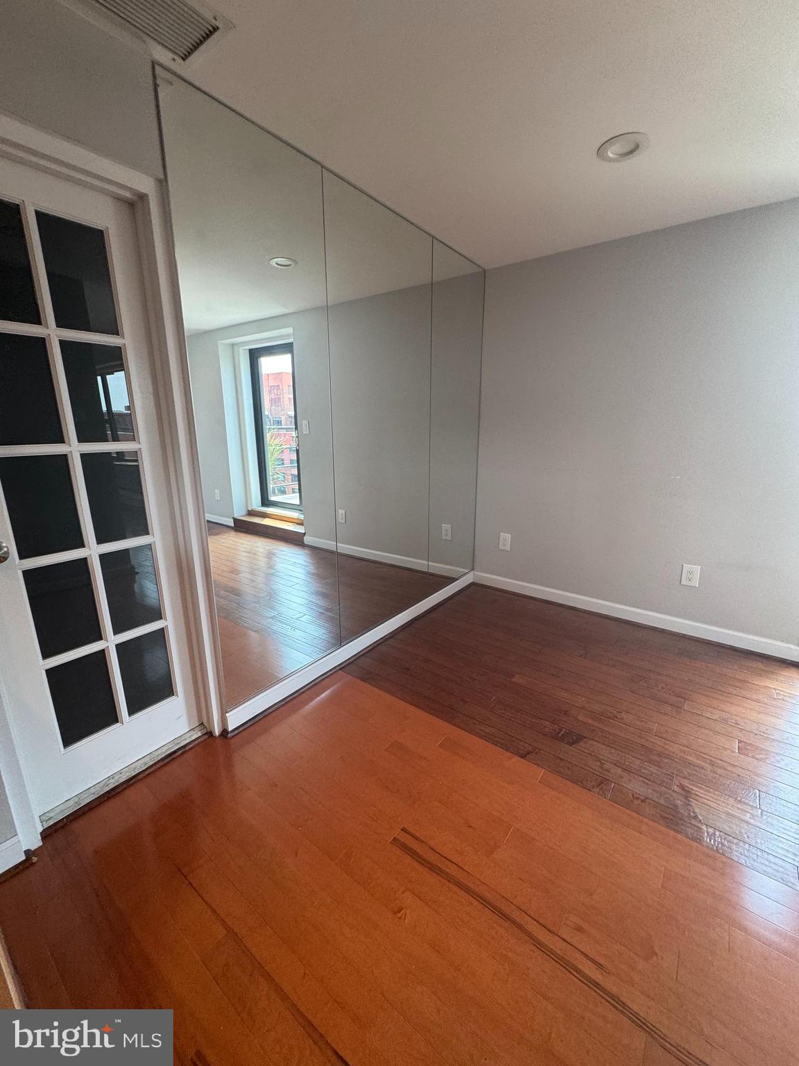 1021 ARLINGTON BLVD #1301