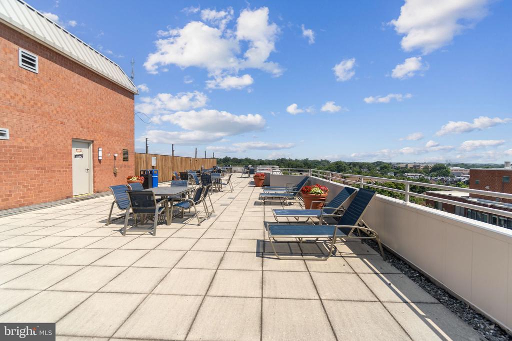 1001 N VERMONT STREET 212
