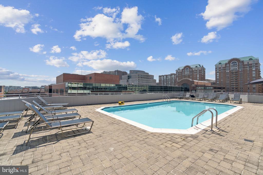 1001 N VERMONT STREET 212