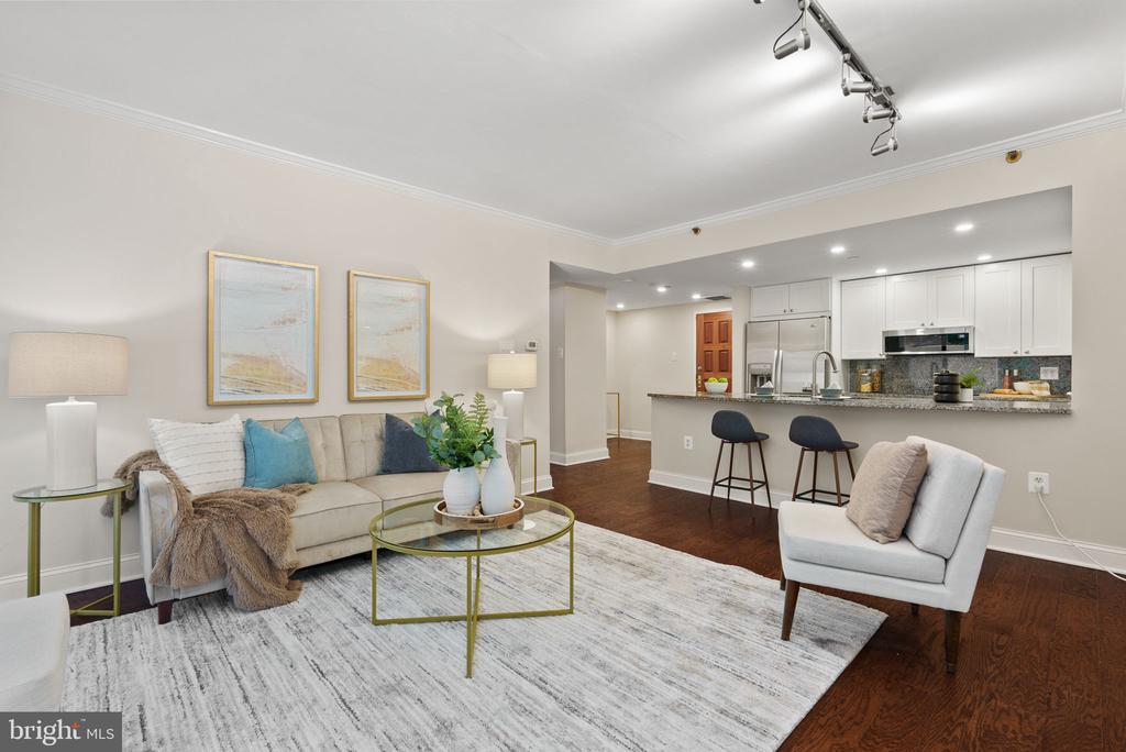 1530 Key Blvd #203