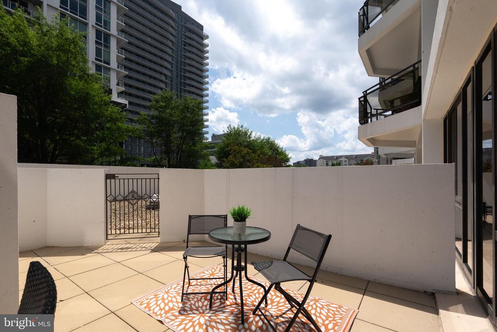 1530 Key Blvd #203