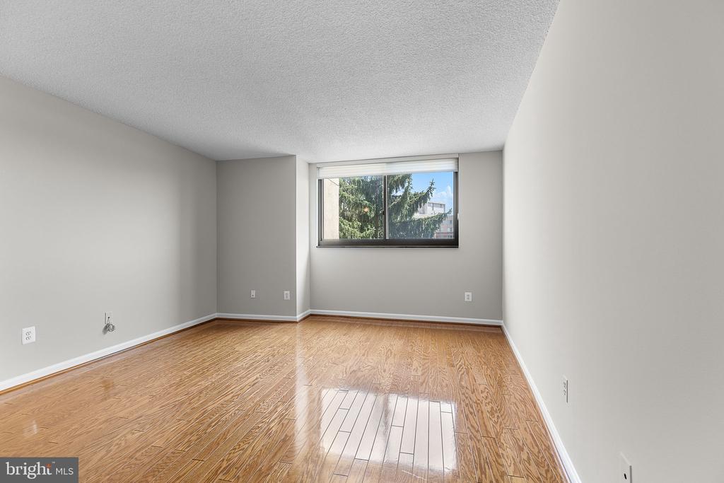 1101 S Arlington Ridge Rd #214