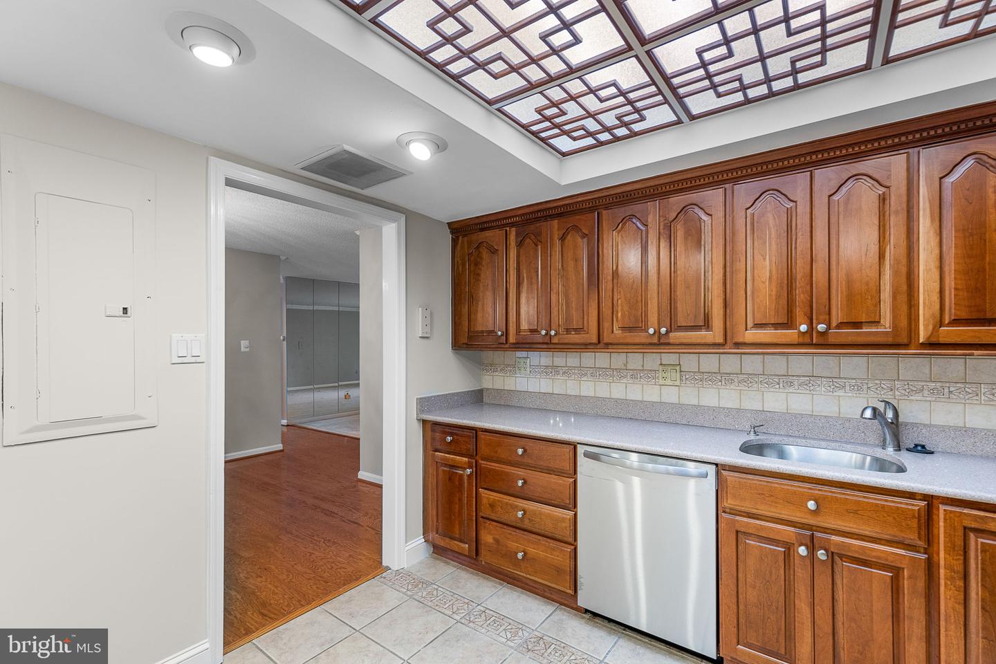 1101 S Arlington Ridge Rd #214