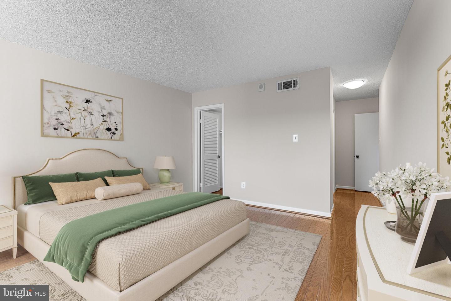 1101 S Arlington Ridge Rd #214