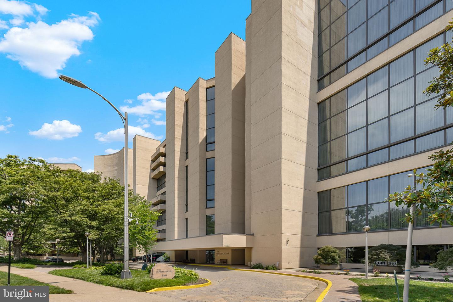 1101 S Arlington Ridge Rd #214