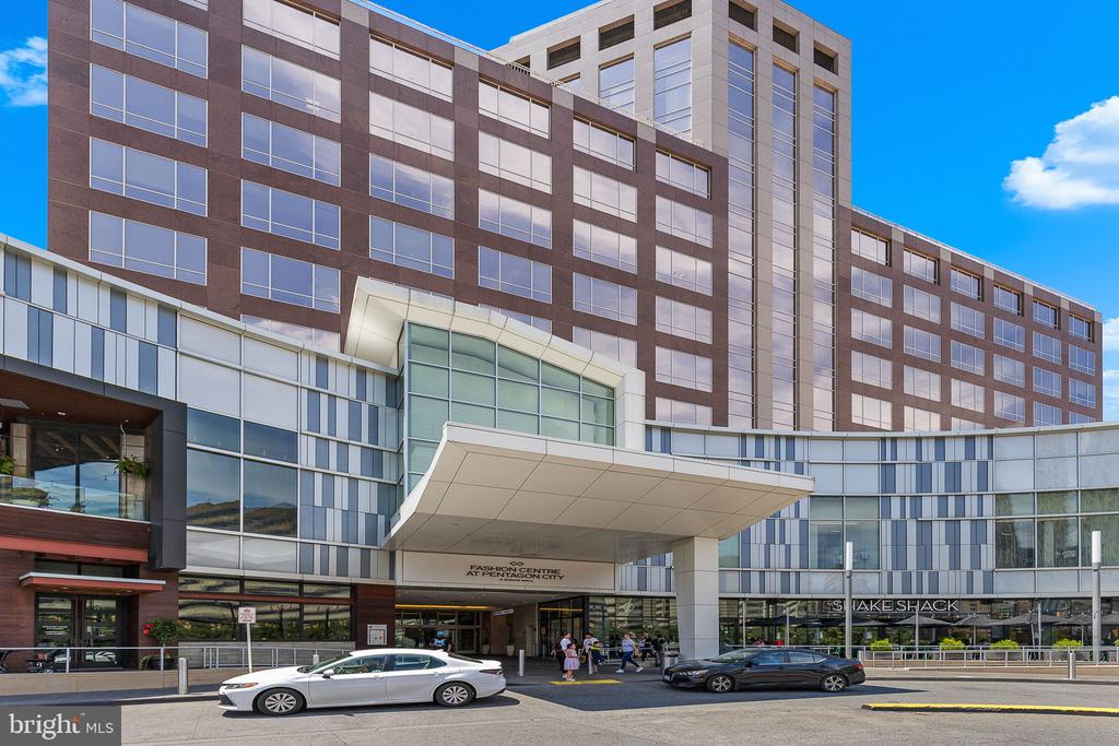 1101 S Arlington Ridge Rd #214
