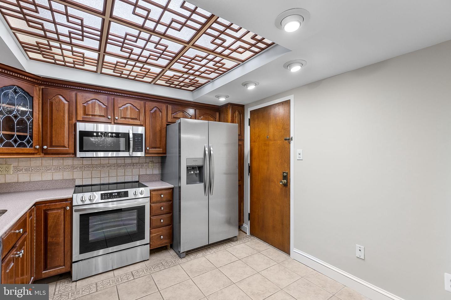 1101 S Arlington Ridge Rd #214