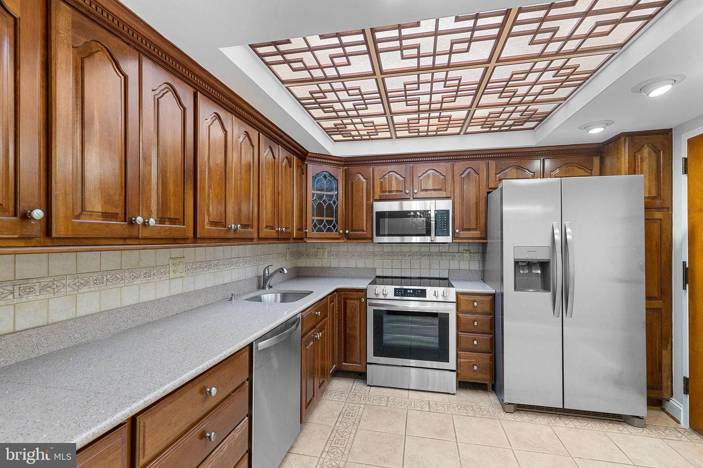 1101 S Arlington Ridge Rd #214