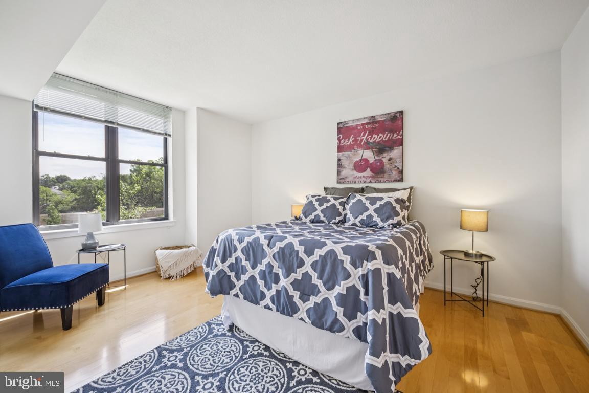 2220 Fairfax Dr #309