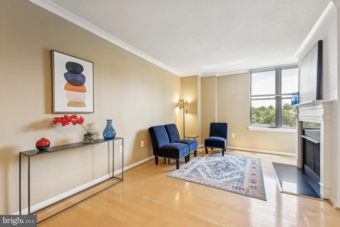 2220 Fairfax Dr #309