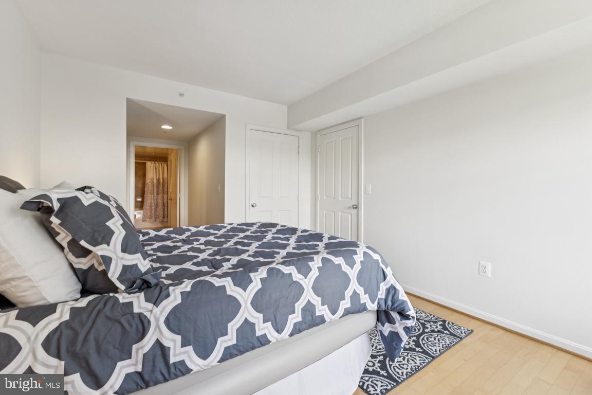 2220 Fairfax Dr #309