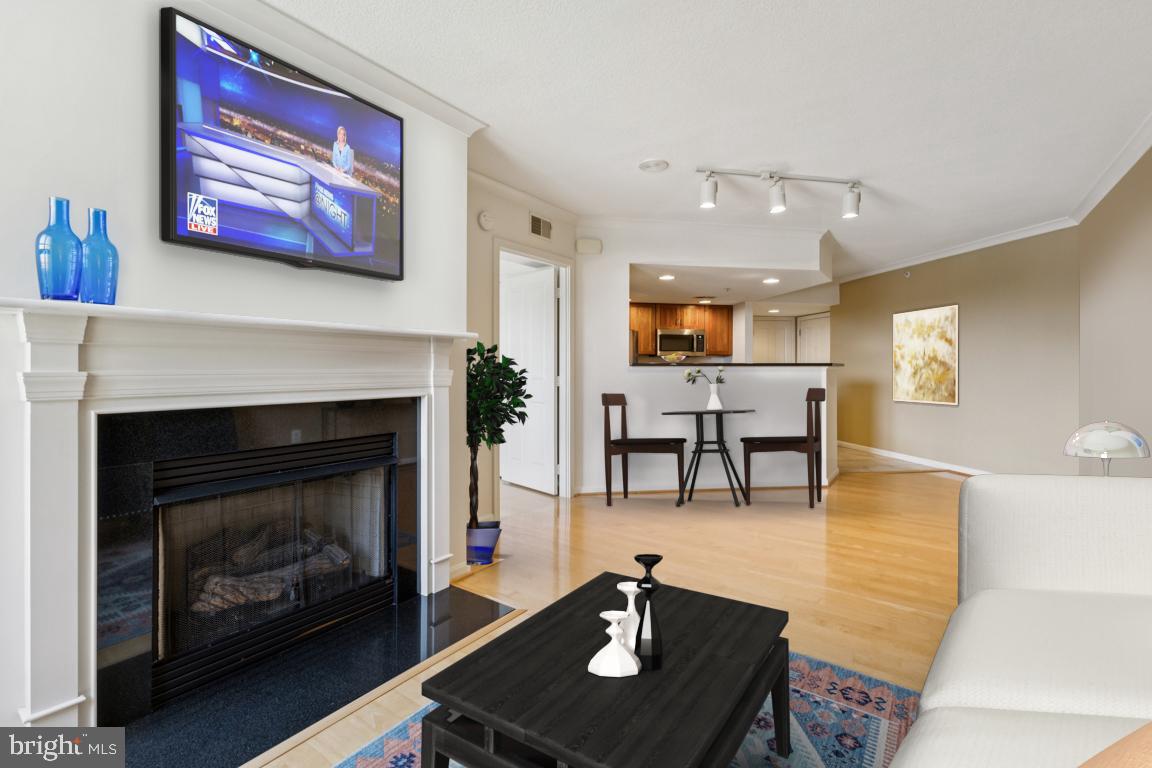 2220 Fairfax Dr #309