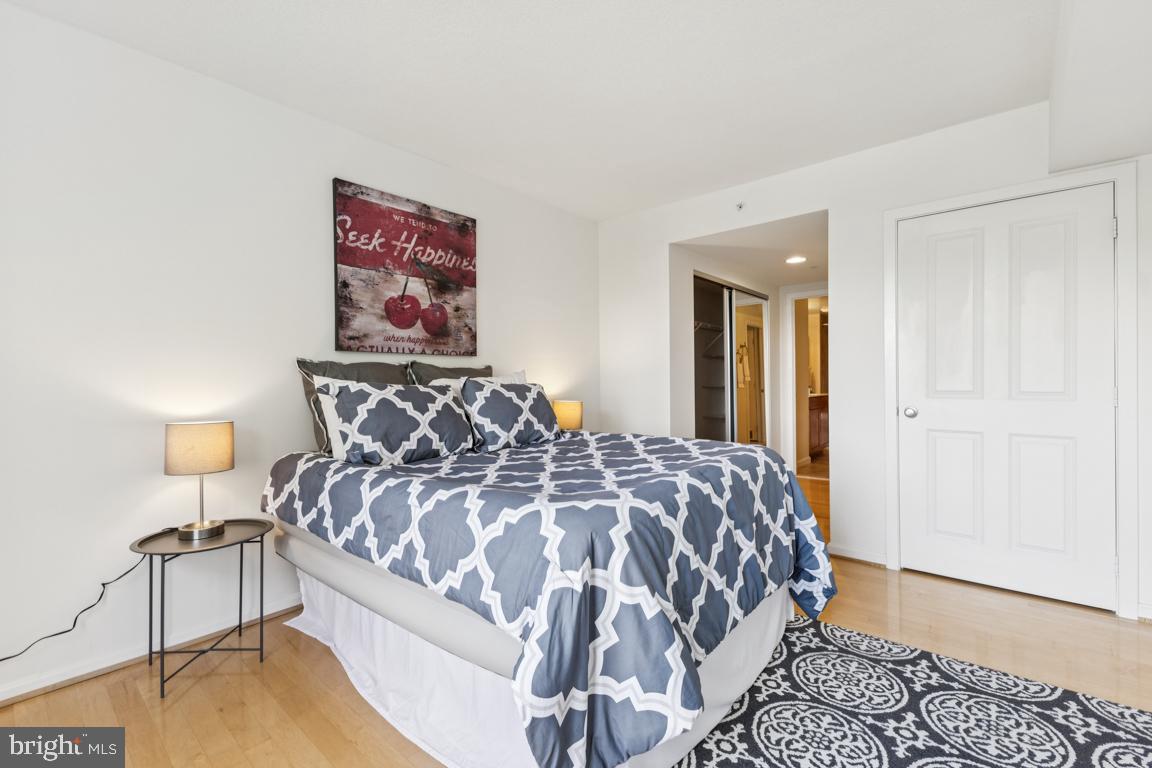 2220 Fairfax Dr #309